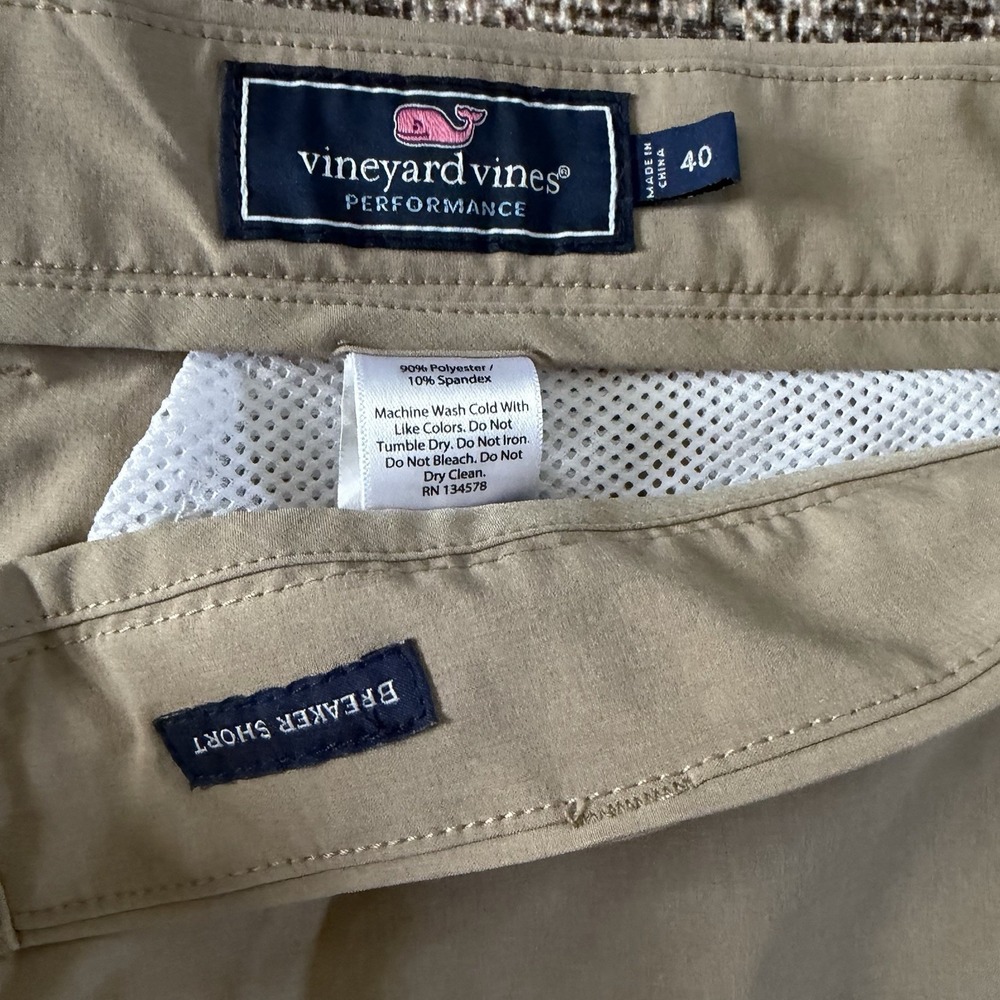 Lot Of 2 Vineyard Vines Breaker Shorts Mens 40 Khaki Navy Stretch Preppy Golf - Picture 4 of 12